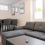 Landschaftliches Haus 3*