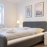 Landschaftliches Haus 3*